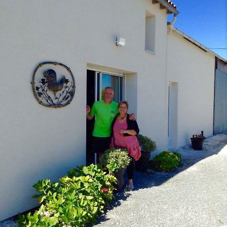 Bed and Breakfast Le Grillage a Poules à Châteaubernard Extérieur photo